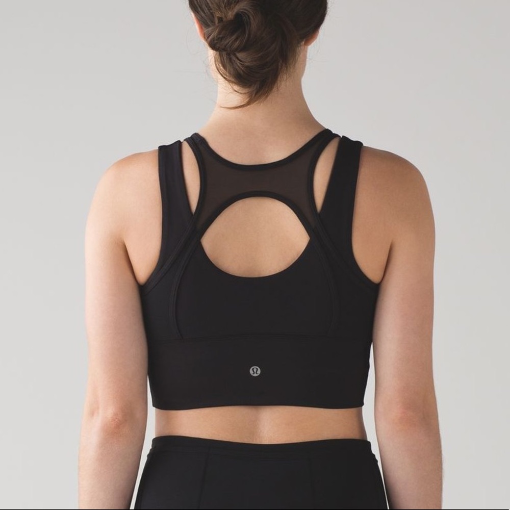 Lululemon crop workout top / bra